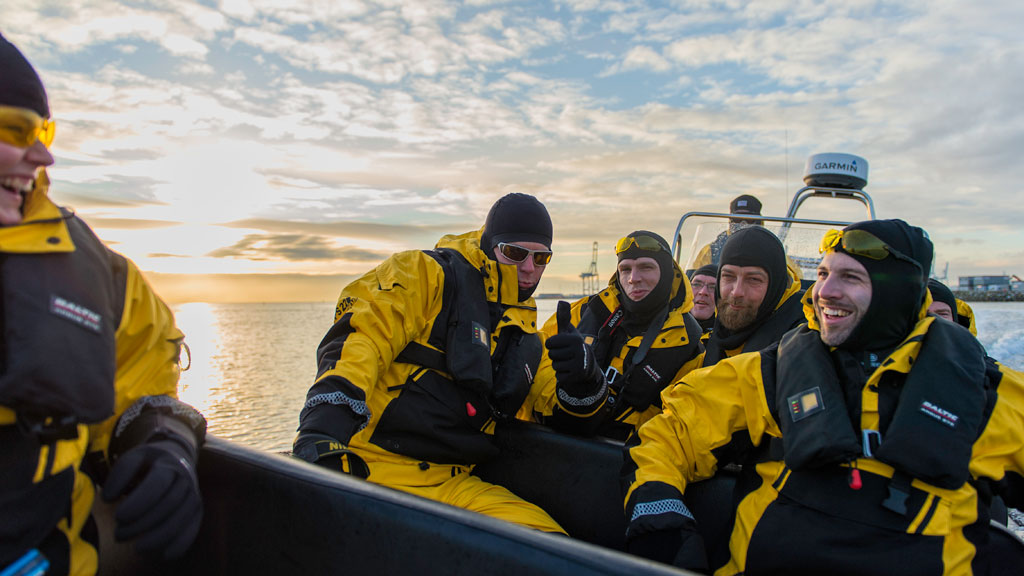Få en uforglemmelig oplevelse med teambuilding hos Aarhus SeaRangers, en sejltur på Aarhus Bugt