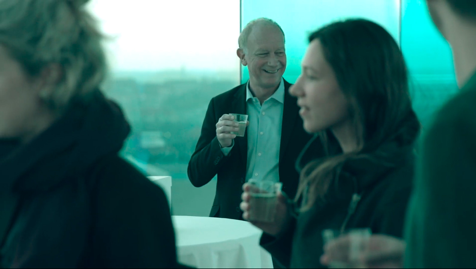 Hold dit næste møde i Your Rainbow Panorama, med udsigt over Aarhus by